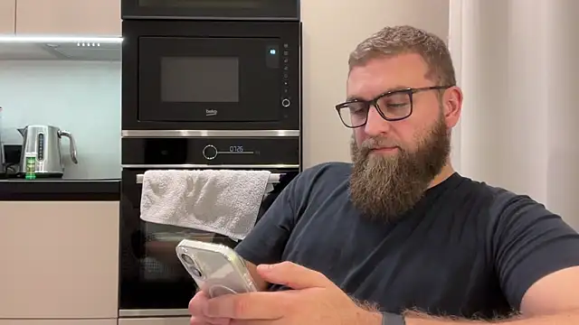 Snapshot of Bear_bear_ chatting on December 21, 2:02 pm Bear bear online show from December 21, 2:02 pm