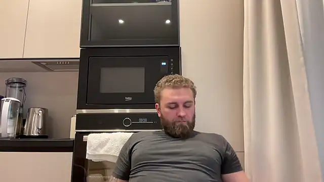 Snapshot of Bear_bear_ chatting on March 18, 2:42 pm Bear bear online show from March 18, 2:42 pm