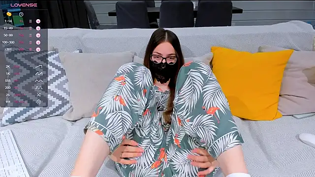 Tebepizda27 online show from September 19, 4:25 am