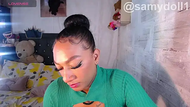 Snapshot of samy_doll chatting on November 12, 3:18 am samy doll online show from November 12, 3:18 am