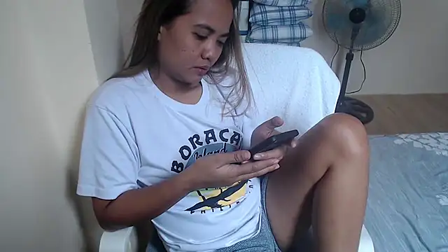 xTheLastVIRGINx online show from September 11, 5:18 am