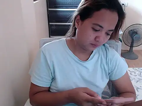 xTheLastVIRGINx online show from November 19, 4:34 am