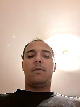 Snapshot of Vyrgin_boy chatting on April 27, 10:13 am Vyrgin boy online show from April 27, 10:13 am