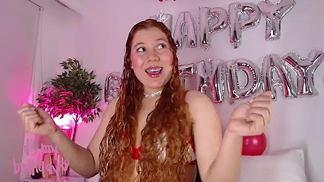 Snapshot of Coffee_Dreams chatting on September 19, 2:40 pm Coffee Dreams online show from September 19, 2:40 pm