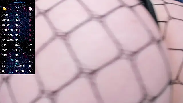 Snapshot of RachelQueen_ chatting on February 20, 9:43 am RachelQueen online show from February 20, 9:43 am
