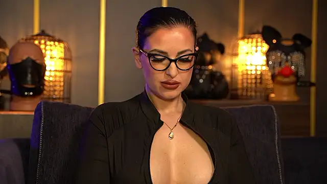 Snapshot of kelly_kent chatting on March 2, 12:57 am kelly kent online show from March 2, 12:57 am