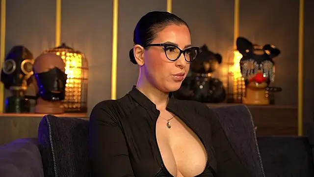 Snapshot of kelly_kent chatting on March 13, 11:33 pm kelly kent online show from March 13, 11:33 pm