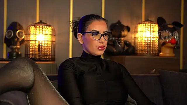 Snapshot of kelly_kent chatting on April 2, 8:39 pm kelly kent online show from April 2, 8:39 pm