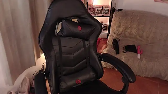 Emmy Ruiz online show from February 23, 3:26 am