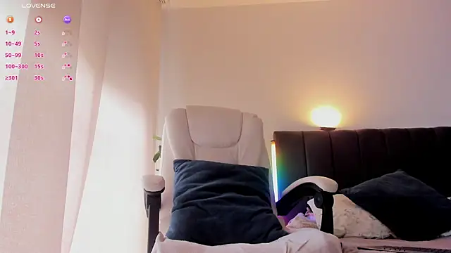 catimore online show from September 30, 4:12 pm