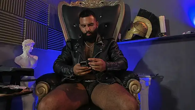 BeardAndrew online show from March 25, 5:46 am