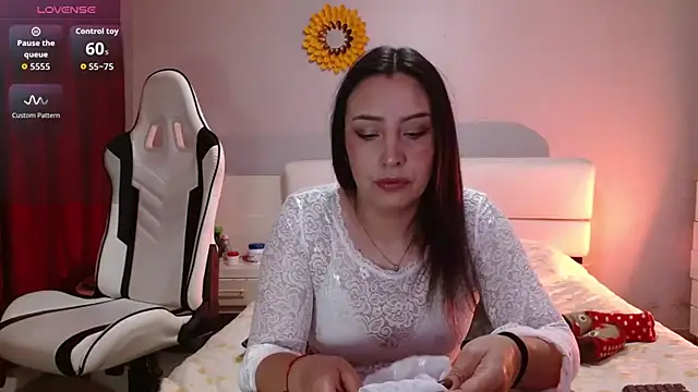 Freyja soh online show from November 21, 9:02 pm