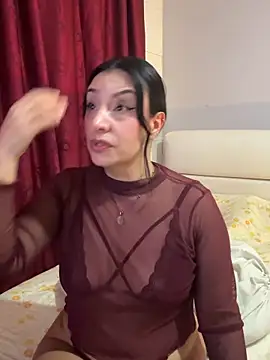 Snapshot of Freyja_soh chatting on June 5, 4:02 pm Freyja soh online show from June 5, 4:02 pm