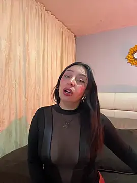 Snapshot of Freyja_soh chatting on July 2, 10:38 pm Freyja soh online show from July 2, 10:38 pm