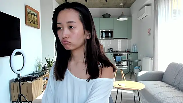 Snapshot of julias_tapes chatting on January 24, 7:41 am julias tapes online show from January 24, 7:41 am
