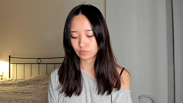 Snapshot of julias_tapes chatting on February 11, 9:14 pm julias tapes online show from February 11, 9:14 pm