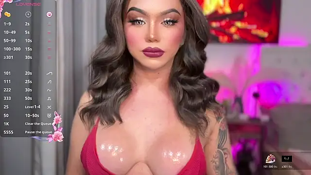 Snapshot of sassy_olivia chatting on November 19, 1:33 pm sassy olivia online show from November 19, 1:33 pm