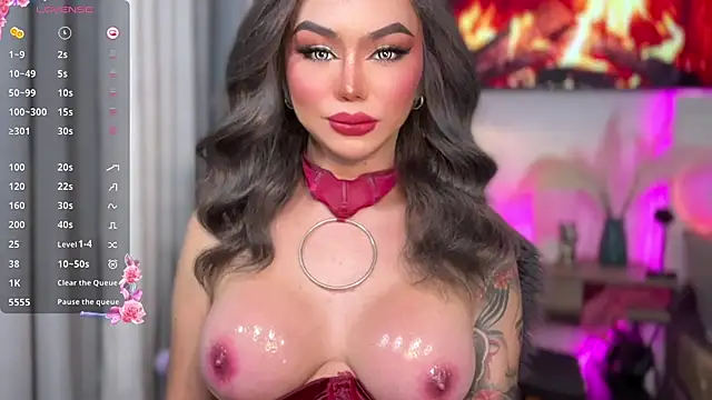 Snapshot of sassy_olivia chatting on December 14, 9:47 am sassy olivia online show from December 14, 9:47 am