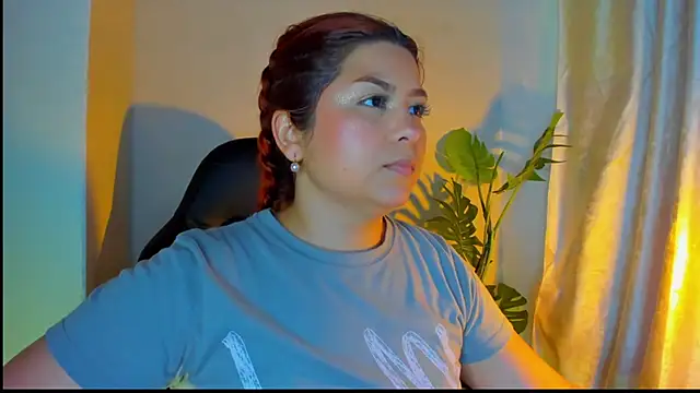 Snapshot of Gretta_Queen chatting on March 19, 5:17 pm Gretta Queen online show from March 19, 5:17 pm