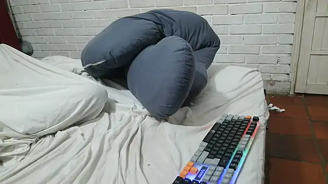 valeriaswang Lucas online show from October 10, 8:46 am