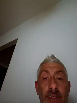Snapshot of DildoG45 chatting on June 27, 1:54 am DildoG45 online show from June 27, 1:54 am
