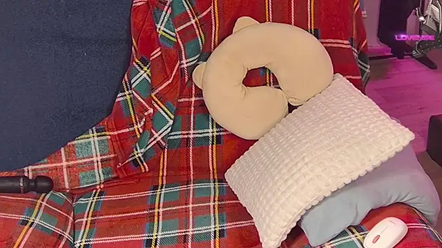 cutenessa online show from January 26, 3:06 am