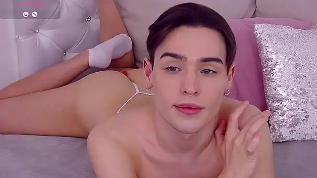 RobbyCharming online show from January 5, 1:45 am