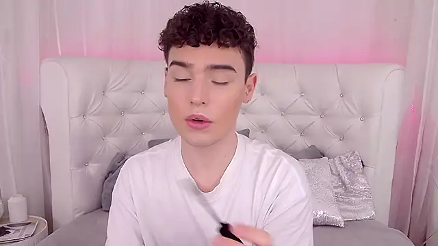 RobbyCharming online show from September 14, 3:38 am