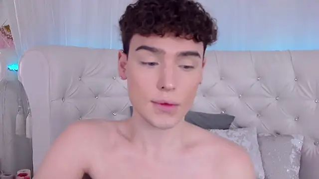 RobbyCharming online show from November 5, 3:39 am