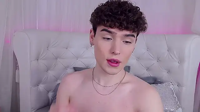 RobbyCharming online show from December 4, 3:49 am