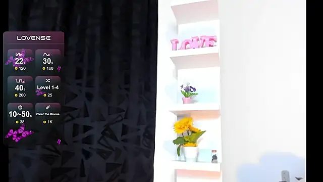 Snapshot of dana_montana_ chatting on December 1, 3:33 am dana montana online show from December 1, 3:33 am