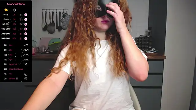 BubbbleGumm online show from February 6, 7:51 pm