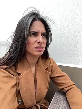 charlotte stevenss  online show from March 15, 7:05 pm