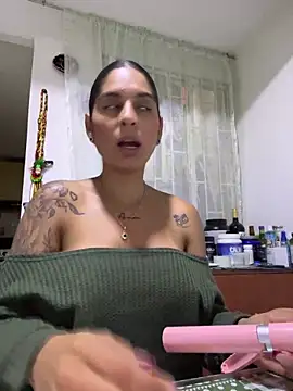 charlotte stevenss  online show from March 19, 8:00 pm