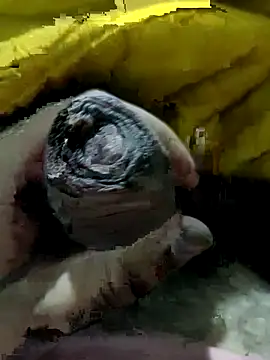 Snapshot of wrong_man25 chatting on October 23, 3:22 pm wrong man25 online show from October 23, 3:22 pm