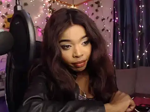 Snapshot of Anaconda2350 chatting on December 7, 6:37 pm Anaconda2350 online show from December 7, 6:37 pm