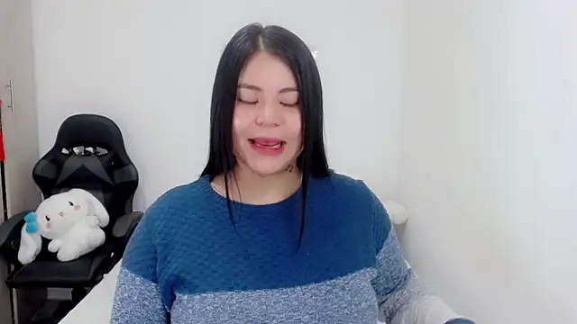 Snapshot of Youlittlepervertt_ chatting on February 8, 1:54 pm Youlittlepervertt online show from February 8, 1:54 pm