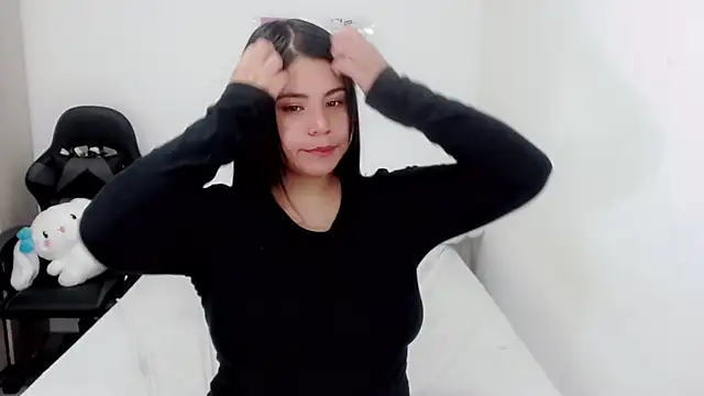 Snapshot of Youlittlepervertt_ chatting on February 8, 6:22 pm Youlittlepervertt online show from February 8, 6:22 pm