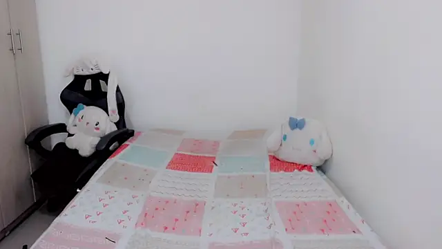 Youlittlepervertt  online show from October 14, 4:13 am