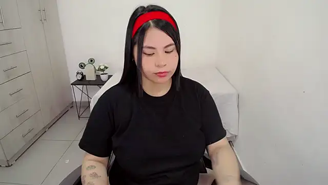 Youlittlepervertt  online show from February 11, 6:35 pm