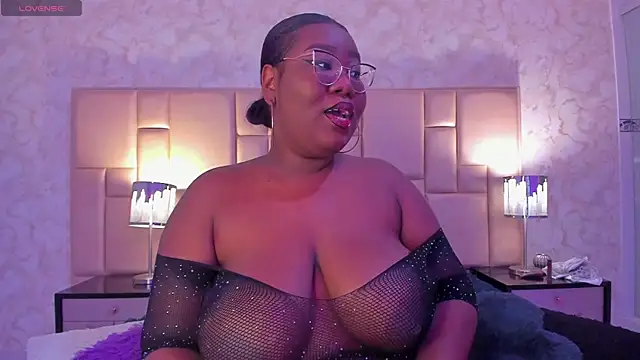 Darnellqueen online show from December 9, 4:34 am