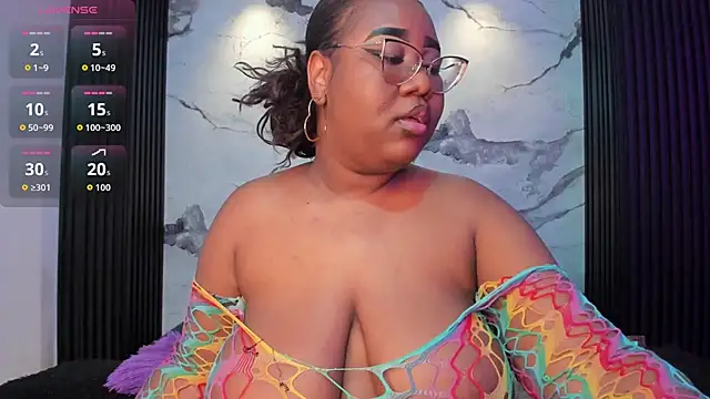 Snapshot of Darnellqueen chatting on March 26, 6:41 am Darnellqueen online show from March 26, 6:41 am