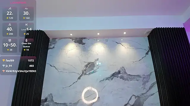 Snapshot of Darnellqueen chatting on April 1, 1:41 pm Darnellqueen online show from April 1, 1:41 pm