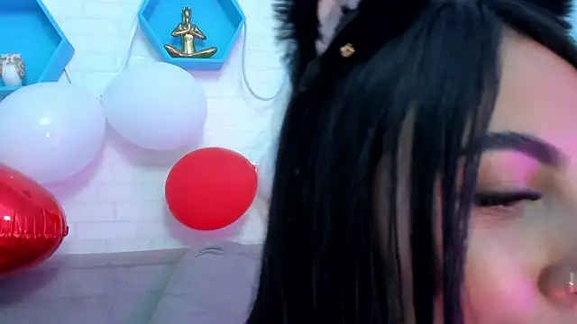 Snapshot of Helenn_monroy1 chatting on February 3, 5:46 pm Helenn monroy1 online show from February 3, 5:46 pm