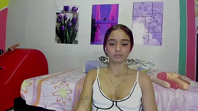 MarianaManzur online show from February 3, 5:24 pm