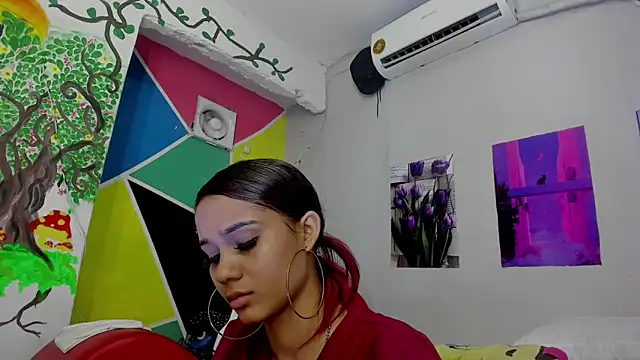 MarianaManzur online show from February 17, 2:37 pm