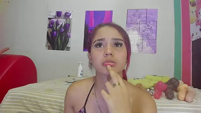 MarianaManzur online show from February 18, 5:42 pm