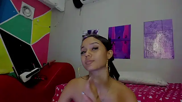 MarianaManzur online show from February 22, 1:46 pm