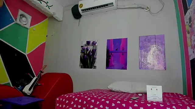 MarianaManzur online show from February 27, 2:21 pm