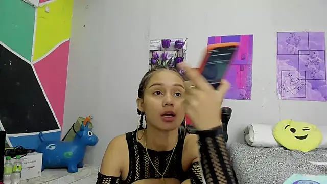 MarianaManzur online show from September 15, 3:01 pm